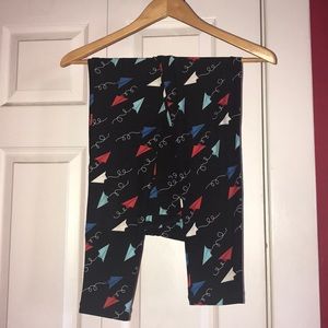 Lularoe leggings one size paper airplanes